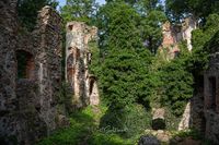 im Inneren der Ruine